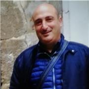 Professore Laureato con pluriennale esperienza nell'insegnamento impartisce ripetizioni individuali di Matematica,Fisica,Latino